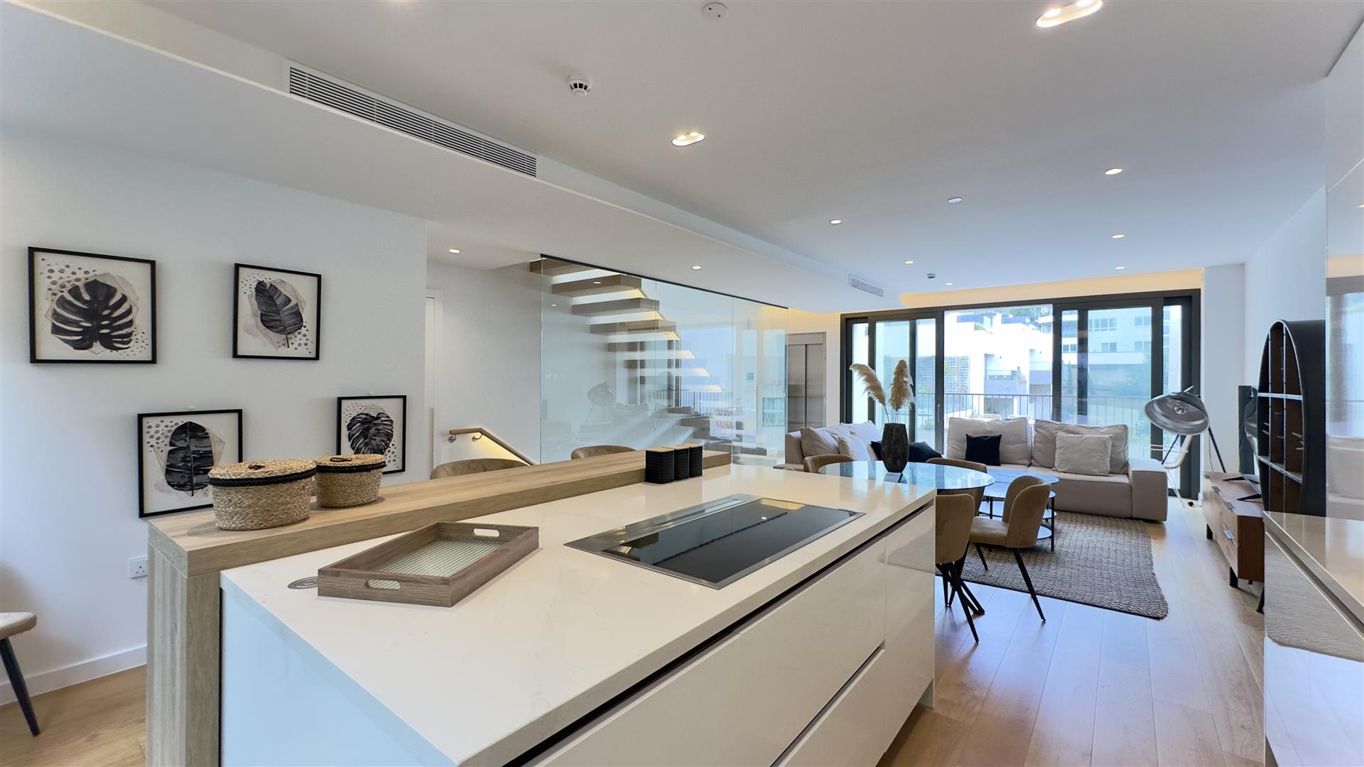 Image of House - 4 Bedrooms - 4 Bathrooms for Sale in North Gorge-Gibraltar, Image 2